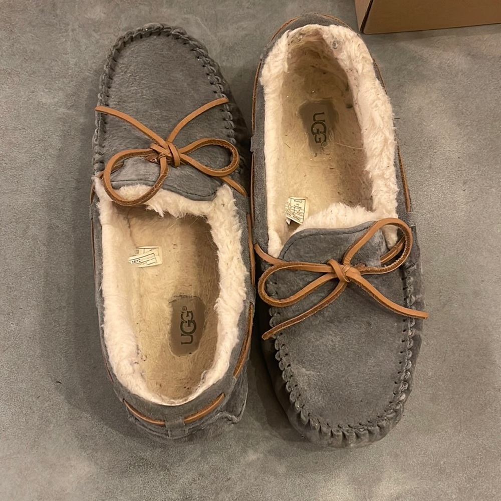 Womens Ugg moccasins